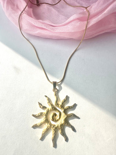Sunny necklace pendant