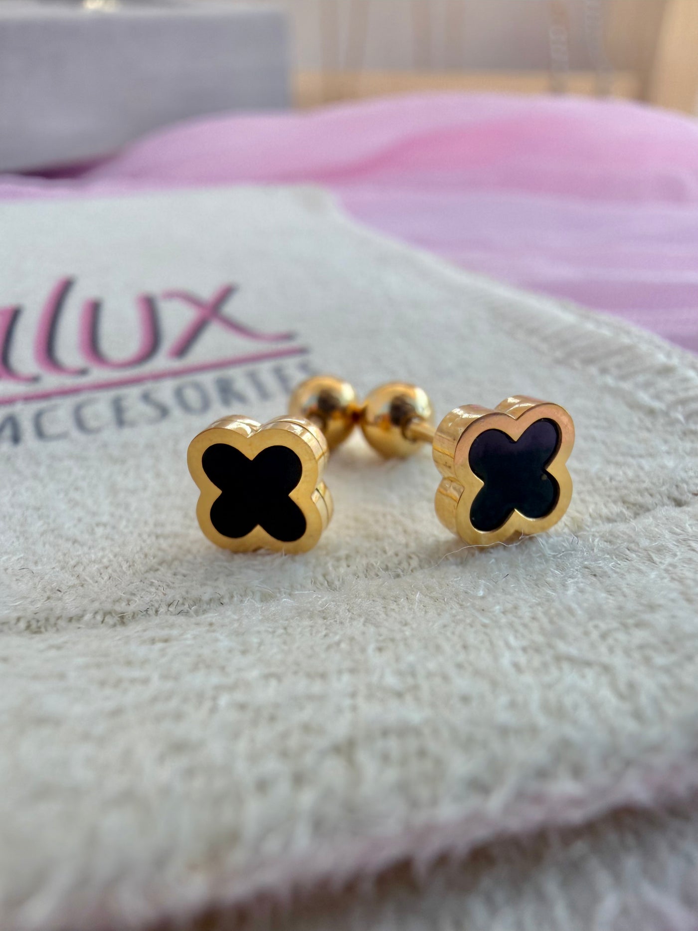 Clover small earrings