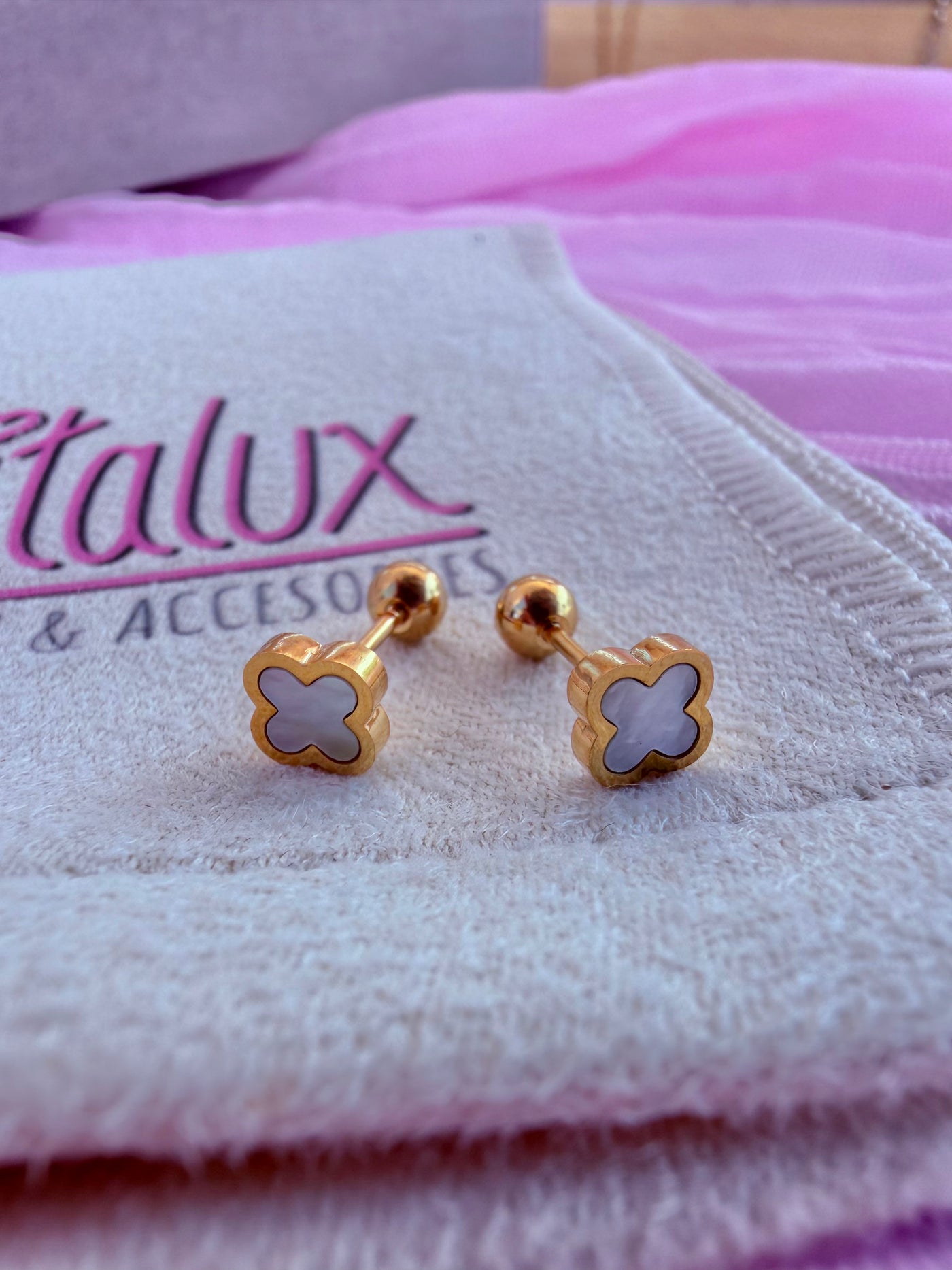 Clover small earrings