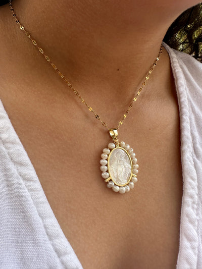 Mother Pearl Necklace