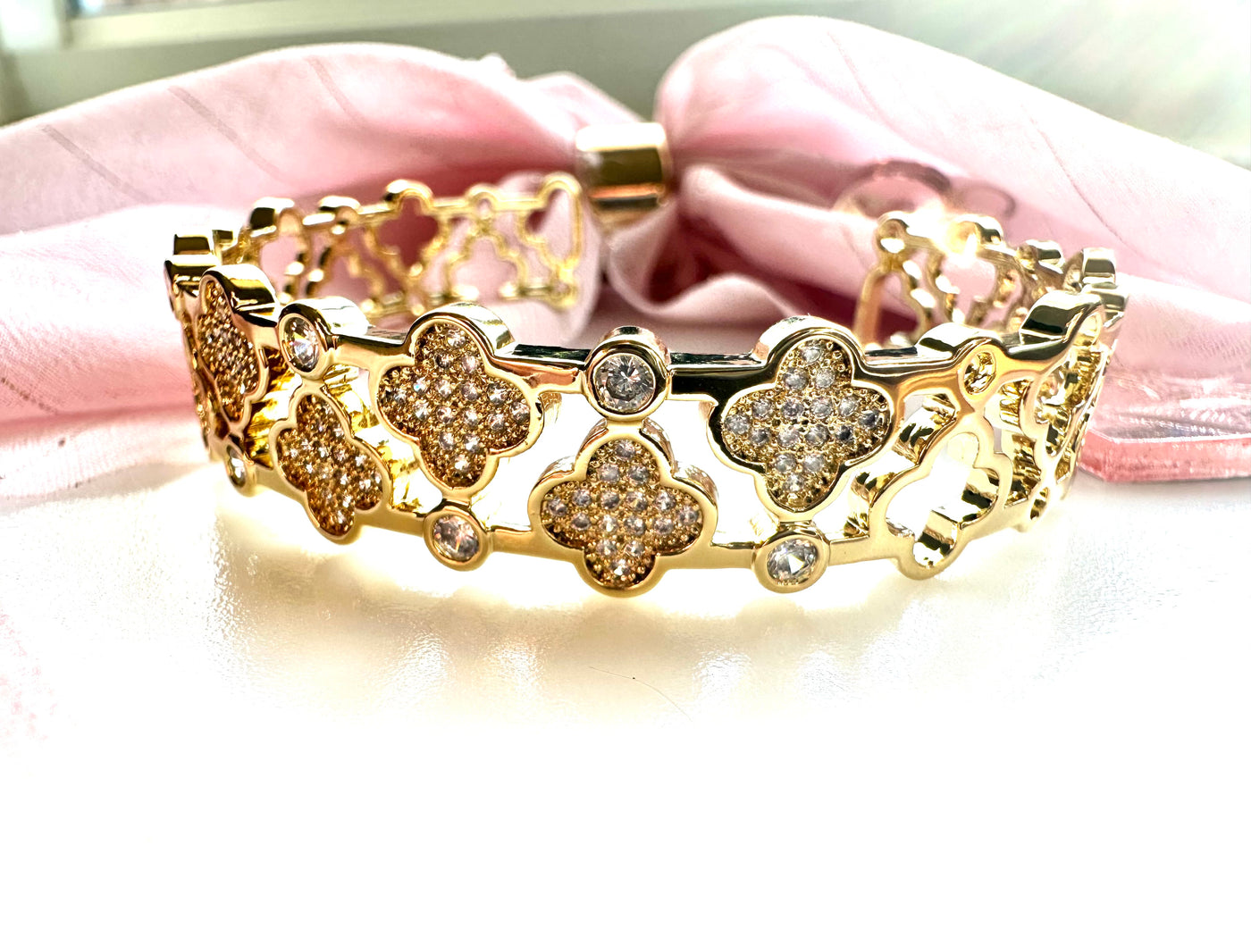 Flowers Zircons Bangle Bracelet