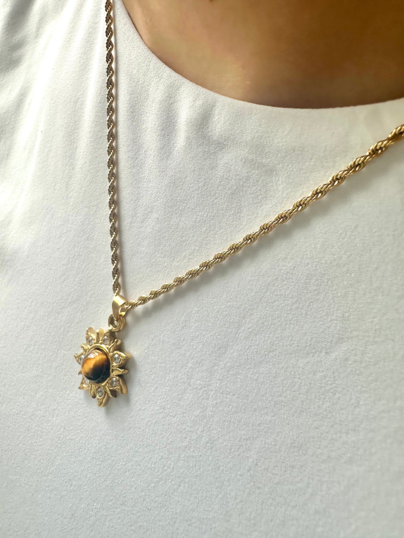 AMBER SUN NECKLACE