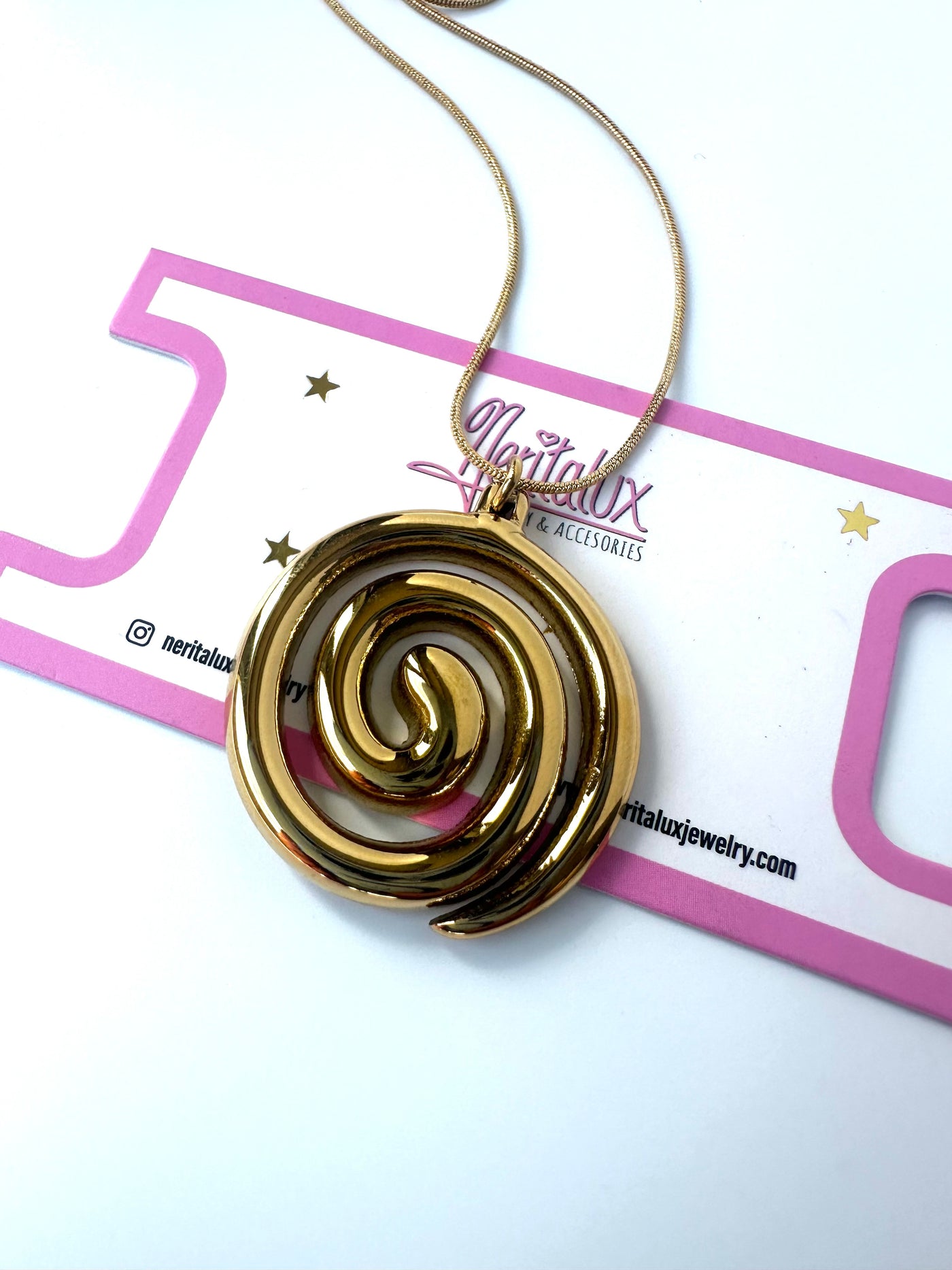 SNAIL NECKLACE