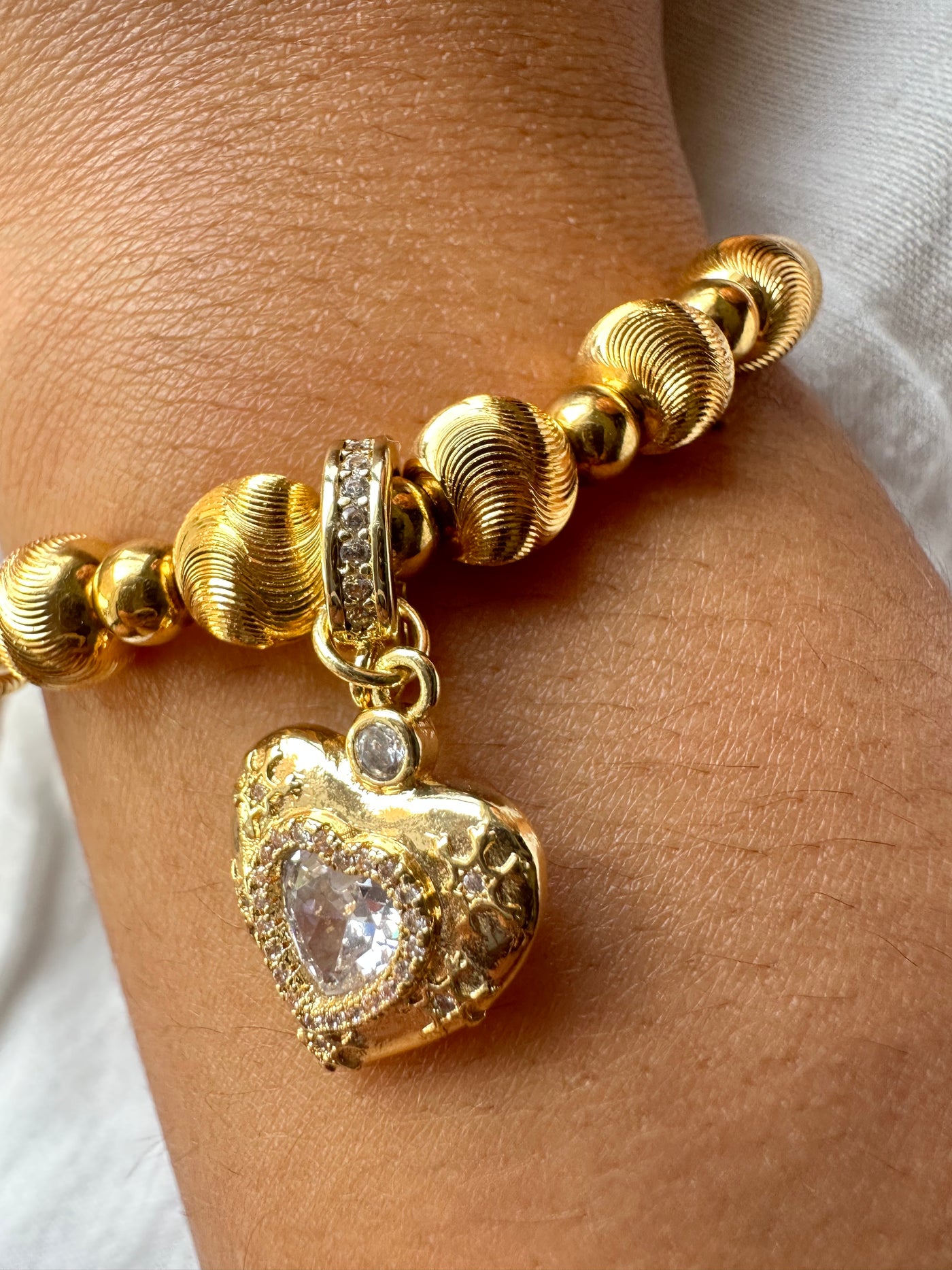 Gold Beads Bracelet with Removable Heart Pendat