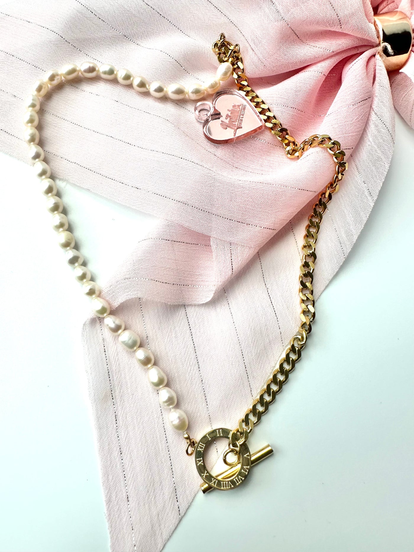 Pearls and Chain Gold Necklace