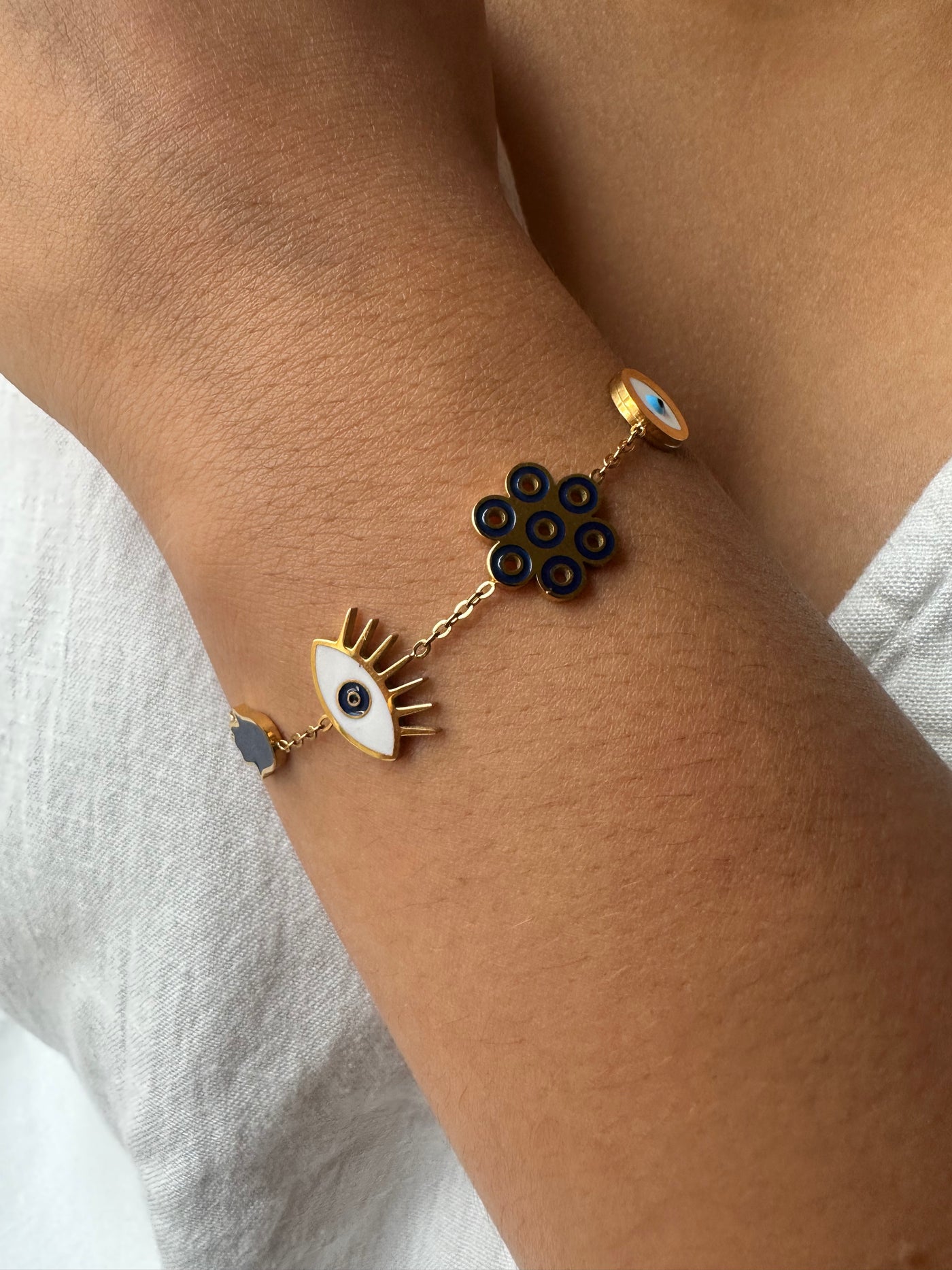 Eye Flower & Hand Bracelet