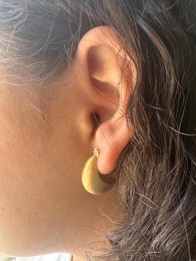 Tear Drops Matte Gold Earrings