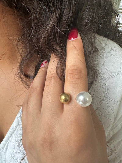 Open Pearl Gold Ring