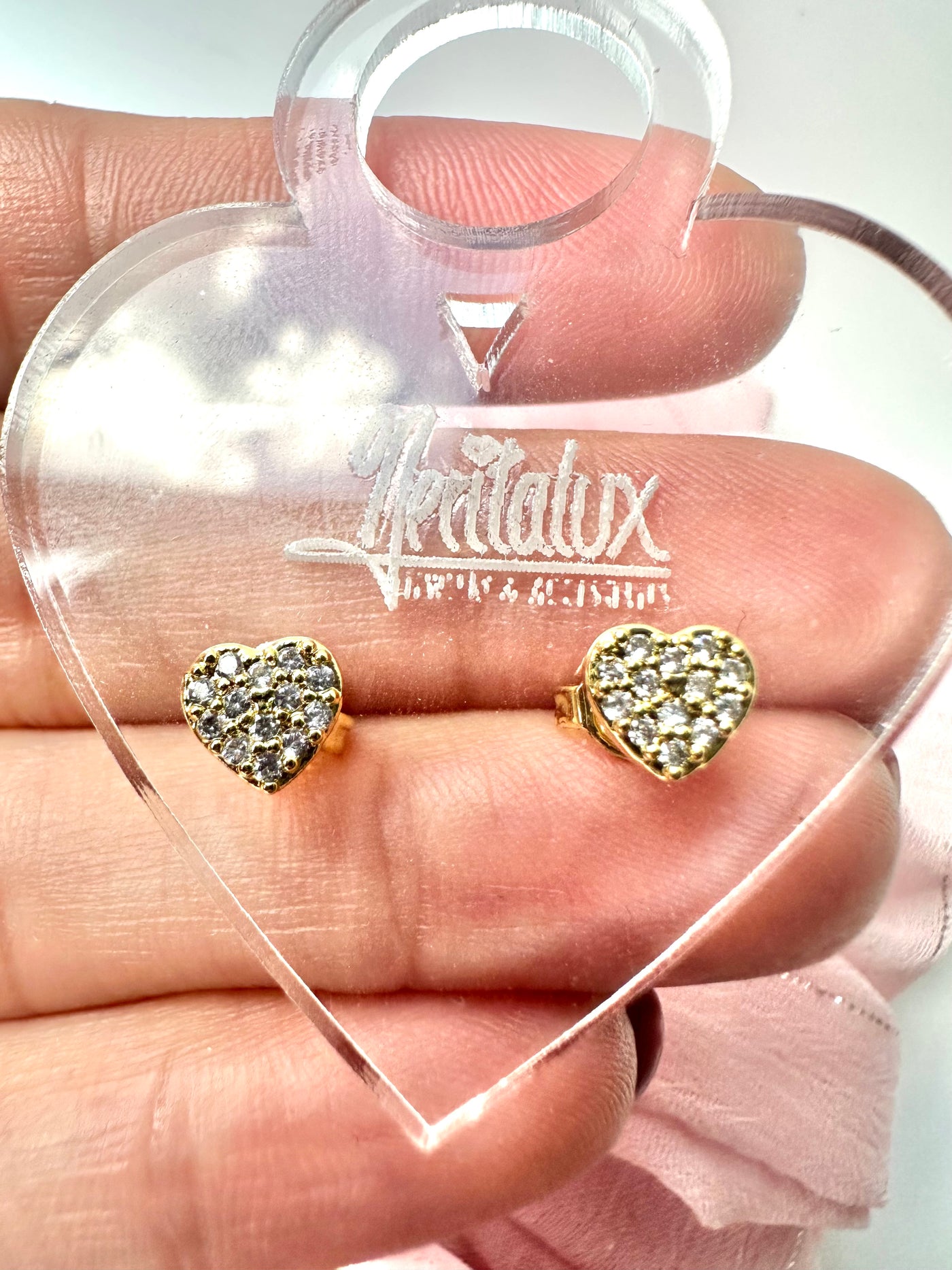 Stud Hearts Earrings