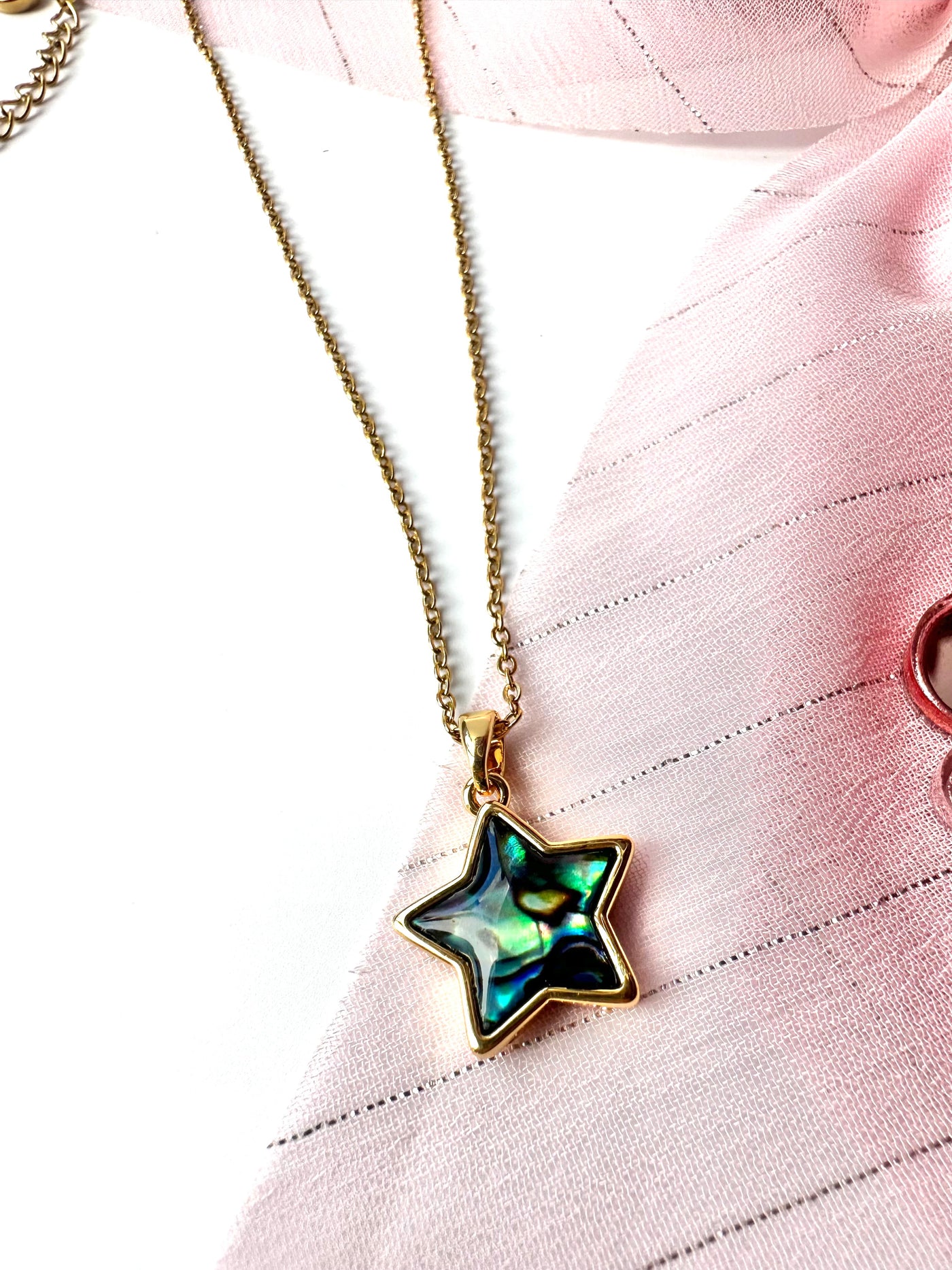 Green Star Pendant Necklace