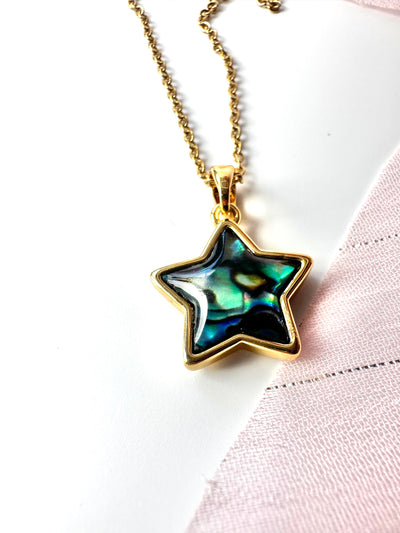 Green Star Pendant Necklace