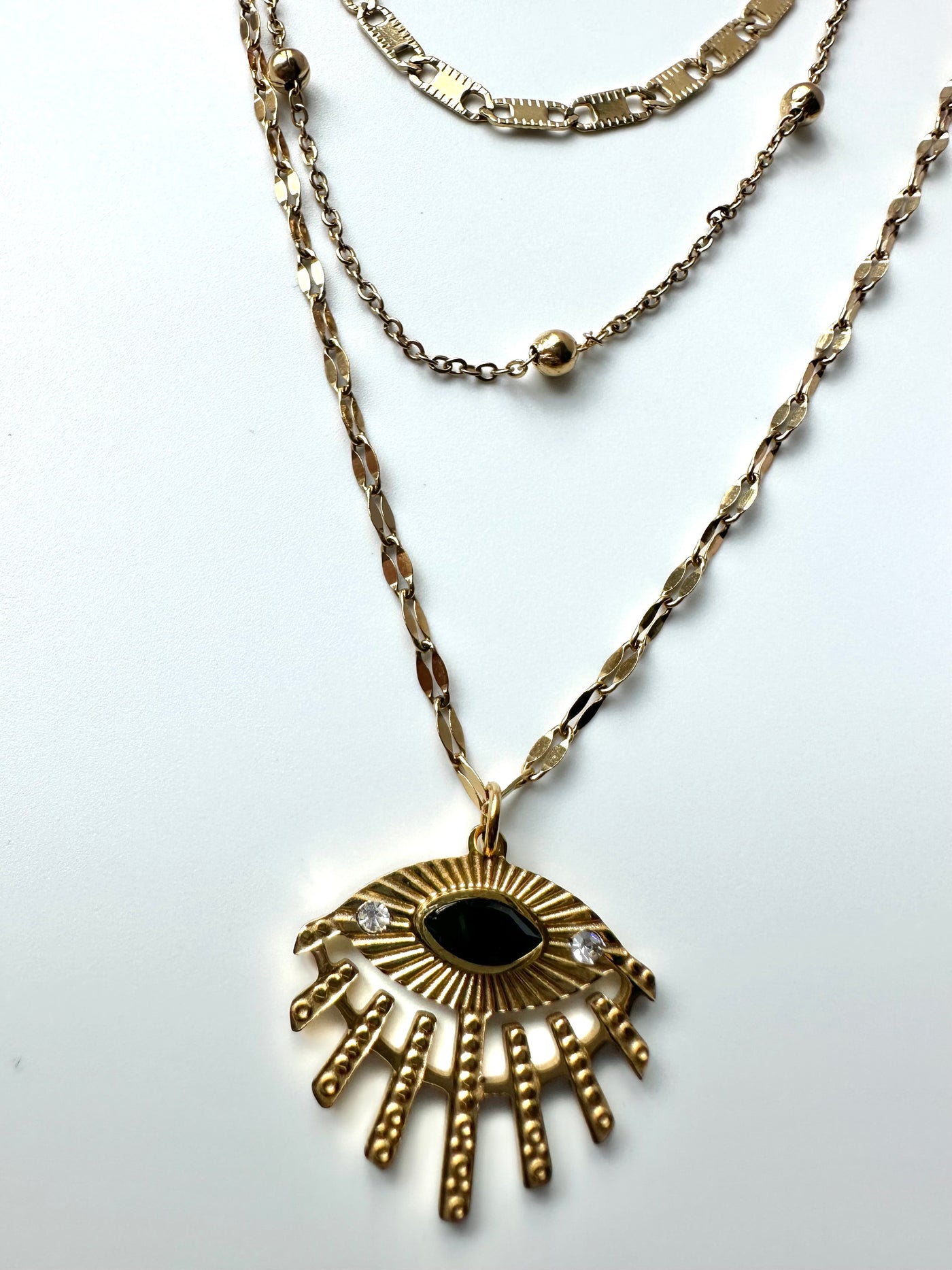 Three Chain Eye Necklace