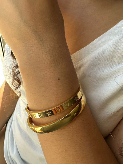 Plain Gold Bangle Bracelet