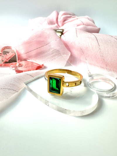 Green Zirconia Rectangular Ring